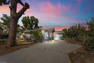 2398 54th Terrace SW Unit B, Naples, FL 34116