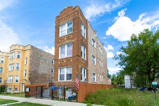 3810 W Ohio St, Chicago, IL 60624