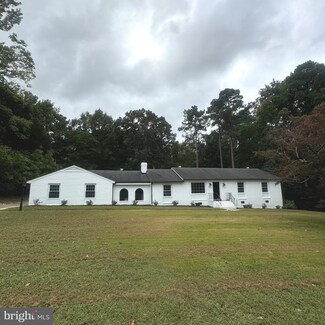 483 Terra Alta Dr, Aylett, VA 23009