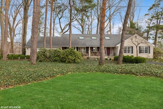5490 Alpine Ridge, Stevensville, MI 49127