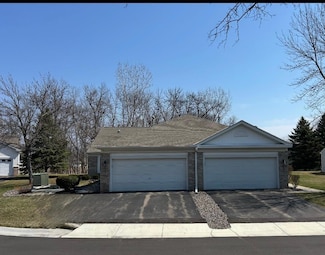 9412 Kimberly Ln N, Osseo, MN 55311