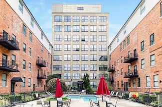 6533 E Jefferson Ave Unit 604, Detroit, MI 48207