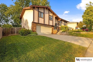 4308 Faulkner Ct, Lincoln, NE 68516