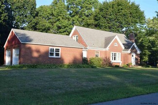 3 Kevin Ln, East Greenbush, NY 12061