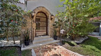 1136 Alhambra Cir, Coral Gables, FL 33134