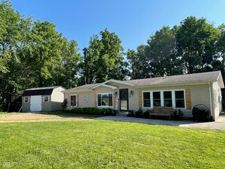 6890 E County Road 800 N, Bainbridge, IN 46105
