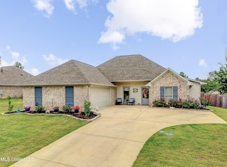 598 Westfield Dr, Jackson, MS 39208