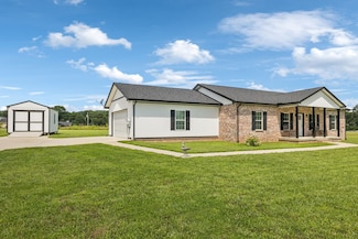 869 Charles Golden Rd, Sparta, TN 38583