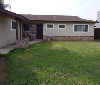 4105 N Gilroy Ave, Fresno, CA 93722