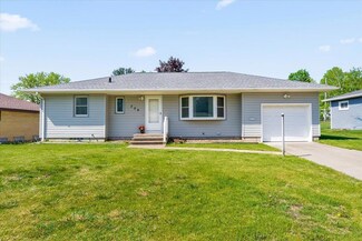 720 Cataract Ave, Waterloo, IA 50702