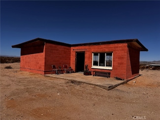 6615 Thunder Rd, Twentynine Palms, CA 92277