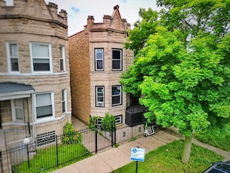 3316 W Flournoy St, Chicago, IL 60624