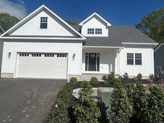 6 Kaatskill Ln, East Lyme, CT 06333