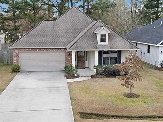 206 Carriage Pines Ln, Covington, LA 70435