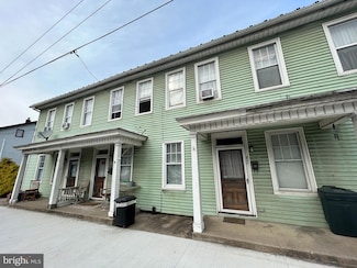 63 67 S 4th St, Newport, PA 17074