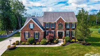 5898 Shamrock Ct, Hamburg, NY 14075