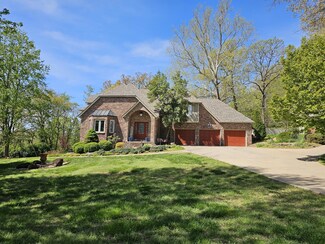 5200 Brookwood Dr, Joplin, MO 64804