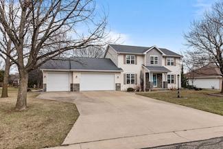 W6050 Strawflower Dr, Appleton, WI 54915