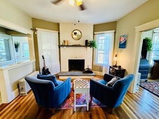 25 Lansdowne St, Brockton, MA 02301