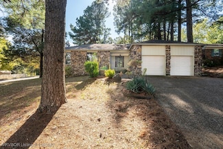 403 Azure Hills Dr, van Buren, AR 72956