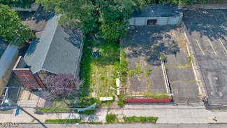 117 Camden St, Newark, NJ 07103