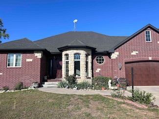 22015 W 101st St N, Mount Hope, KS 67108