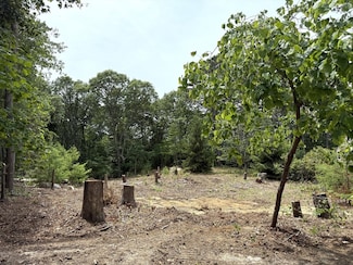 104 Streeter Hill Rd, Falmouth, MA 02556