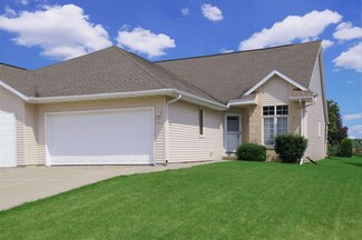 2910 N Wright Rd, Janesville, WI 53546