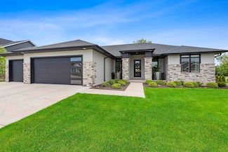 3812 Hawk Ledge Cir, de Pere, WI 54115
