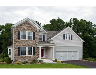 9 Teaberry Ln, Hope Valley, RI 02832