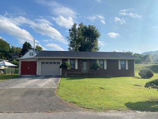 24 Cardinal Heights Rd, Williamsburg, KY 40769
