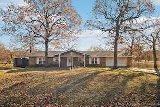10480 E Oakmont Dr, Talala, OK 74080