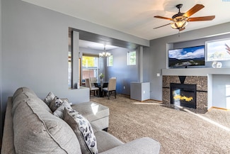 939 S Keller St, Kennewick, WA 99336