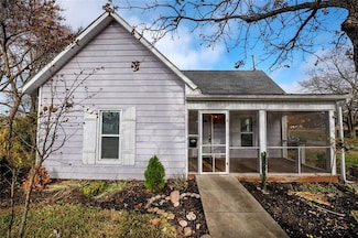 621 Main St, Belton, MO 64012