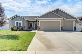 2440 Torrey Pines Ct, Payette, ID 83661
