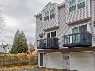 239 Glen St Unit 2A, New Britain, CT 06051