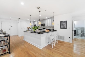 544 28th St Unit 202, Union City, NJ 07087