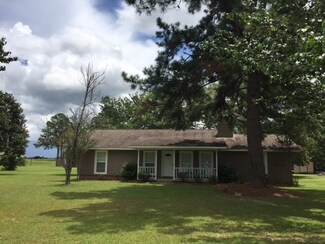 18746 Sugar Rd, Andalusia, AL 36420