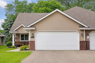 2601 Rosetown Ct, Saint Paul, MN 55113