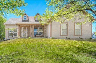 23213 W 45th Terrace, Shawnee, KS 66226