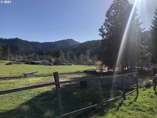 165 Humphrey Addition Rd, Glendale, OR 97442
