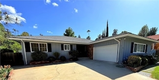 22216 Del Valle St, Woodland Hills, CA 91364