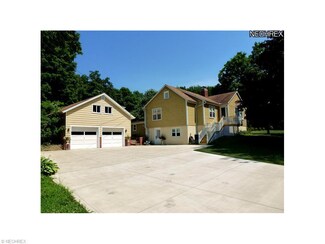 10137 Hobart Rd, Willoughby, OH 44094