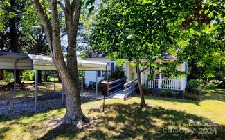838 S Government St, Lincolnton, NC 28092