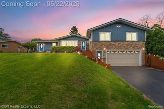 1533 Walton Blvd, Rochester Hills, MI 48309