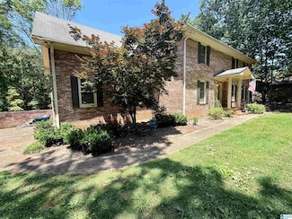 2301 Hathaway Heights Rd, Anniston, AL 36207