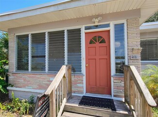 125 Elizabeth St, Daytona Beach, FL 32117