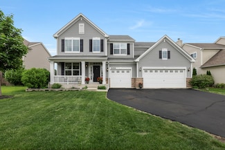 9054 Clinnin Ln, Huntley, IL 60142
