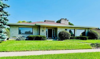 7814 2nd Ave, Kenosha, WI 53143