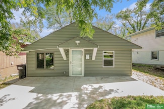 6313 Charles St, Omaha, NE 68132